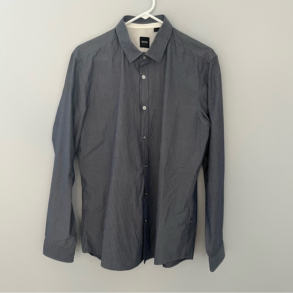Hugo Boss Shirt Mens Large Blue White Stripes Regular Fit Button Up Casual
